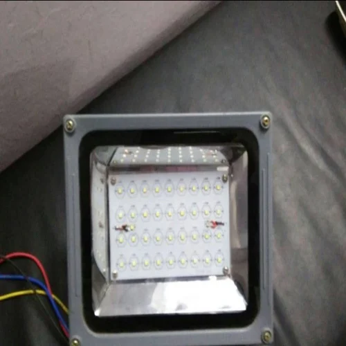 30 W Solar LED Flood Light